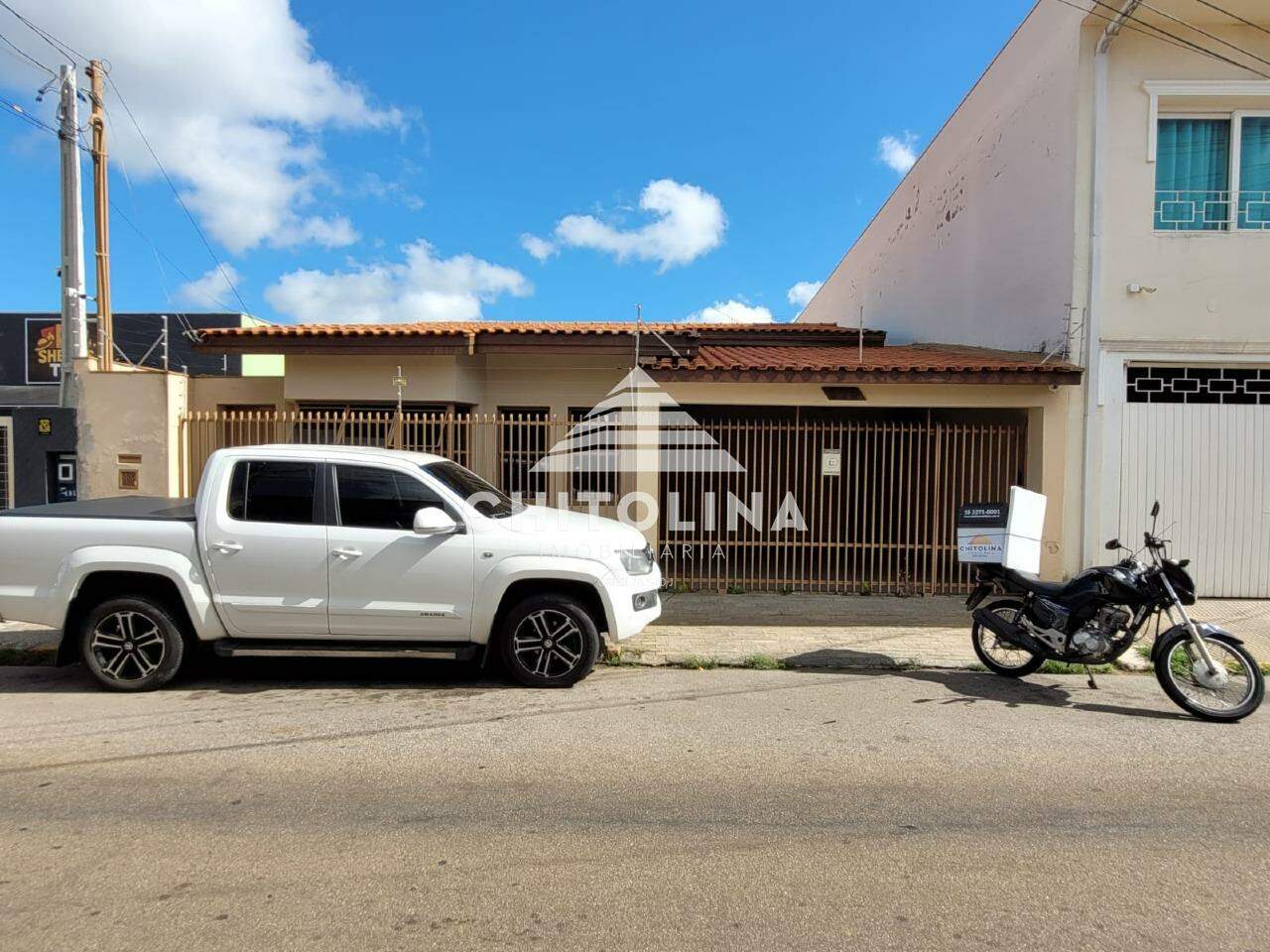 Casa à venda no Centro: 