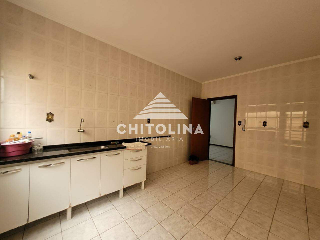 Casa à venda no Centro: 
