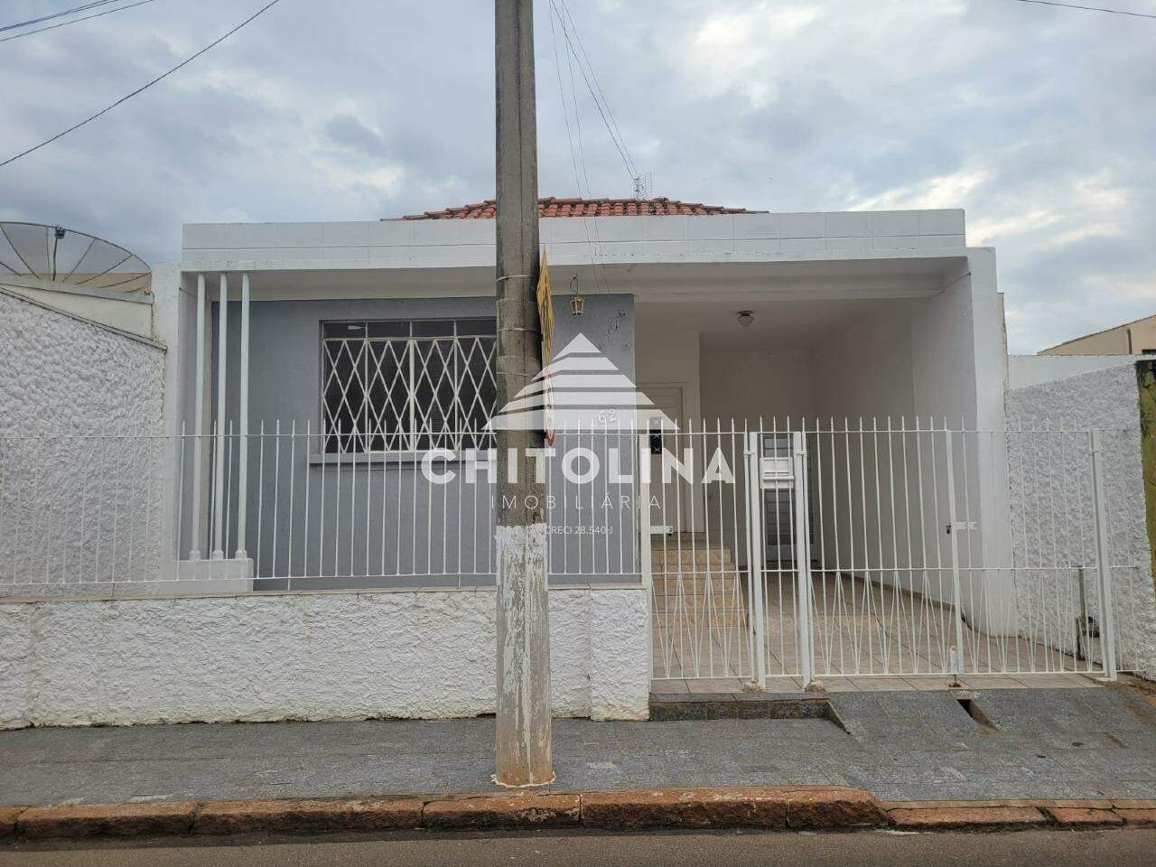 Casa à venda no Centro: 