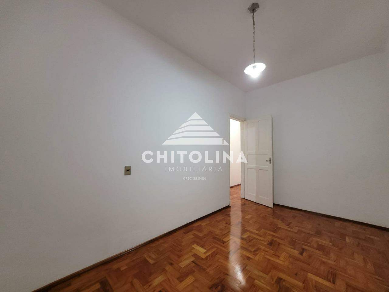 Casa à venda no Centro: 