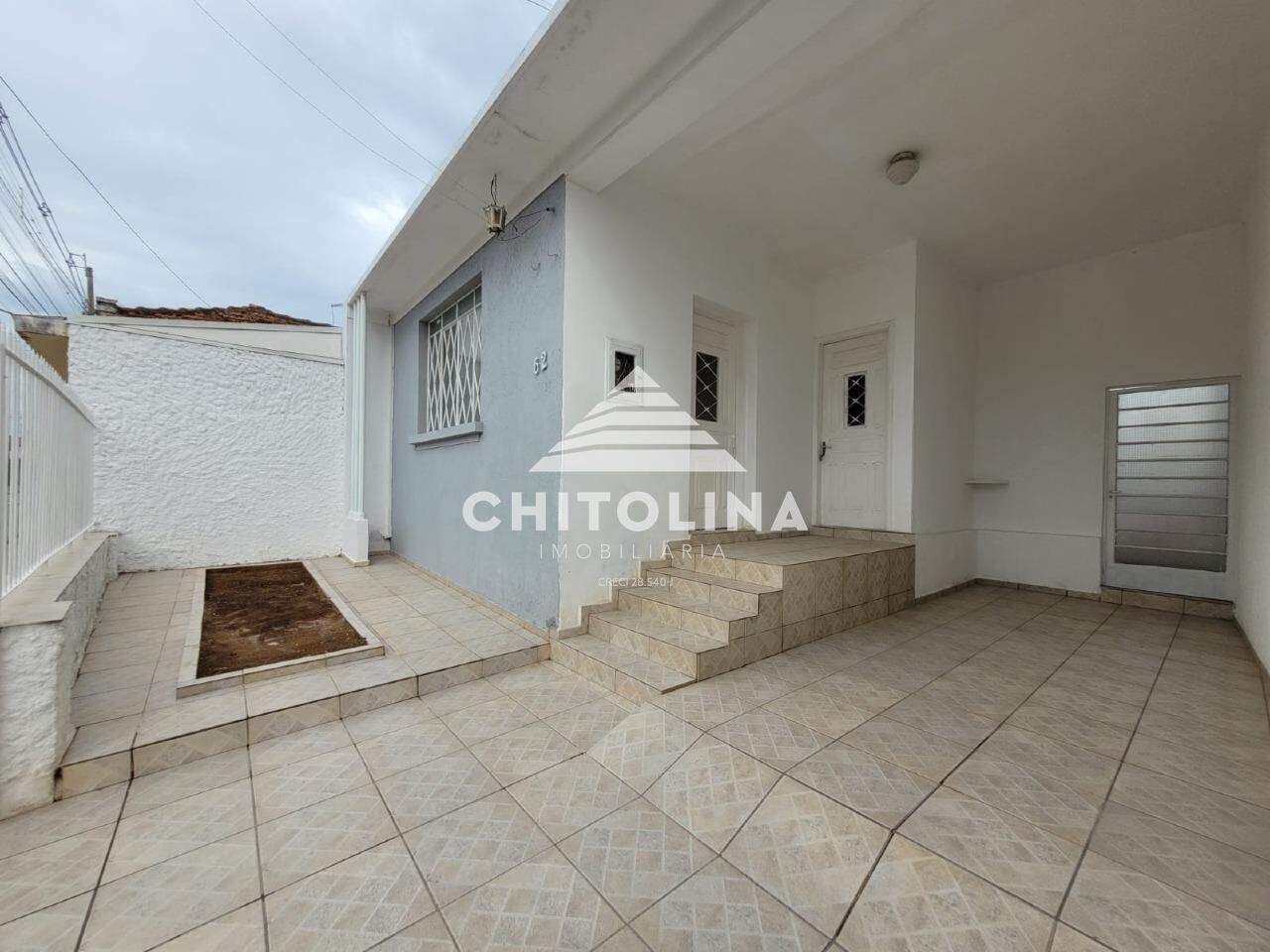 Casa à venda no Centro: 