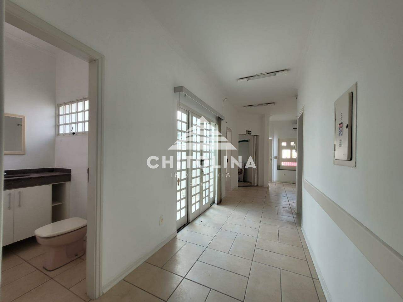 Casa comercial para aluguel no Centro: 