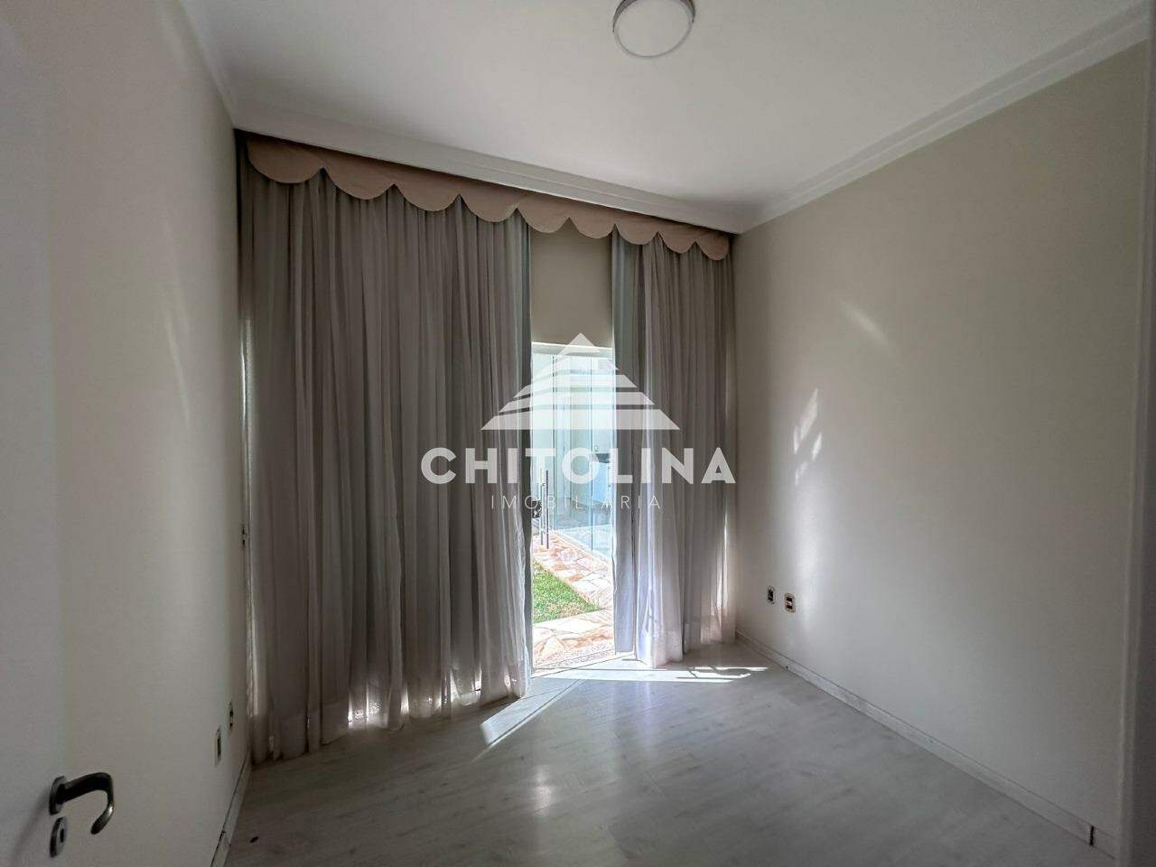 Casa à venda no Jardim Colombo: 