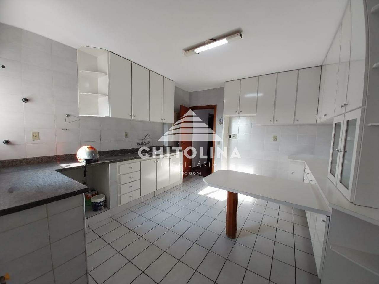 Apartamento à venda no Edifício Ilha Bela: 