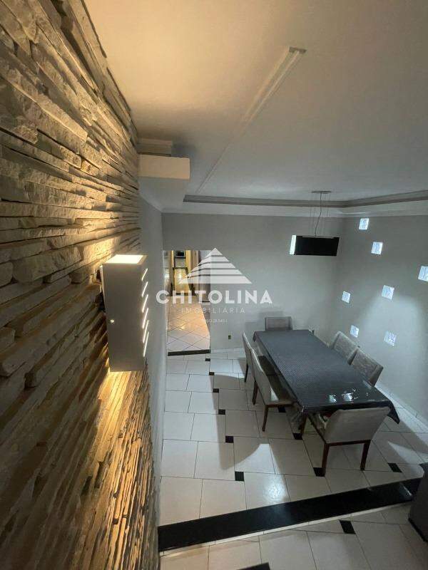 Casa à venda no Vila Carolina: 