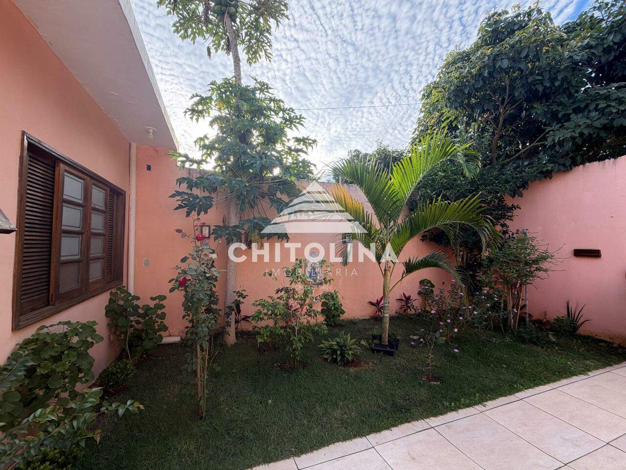 Casa à venda no Bosque dos Pinheiros: 