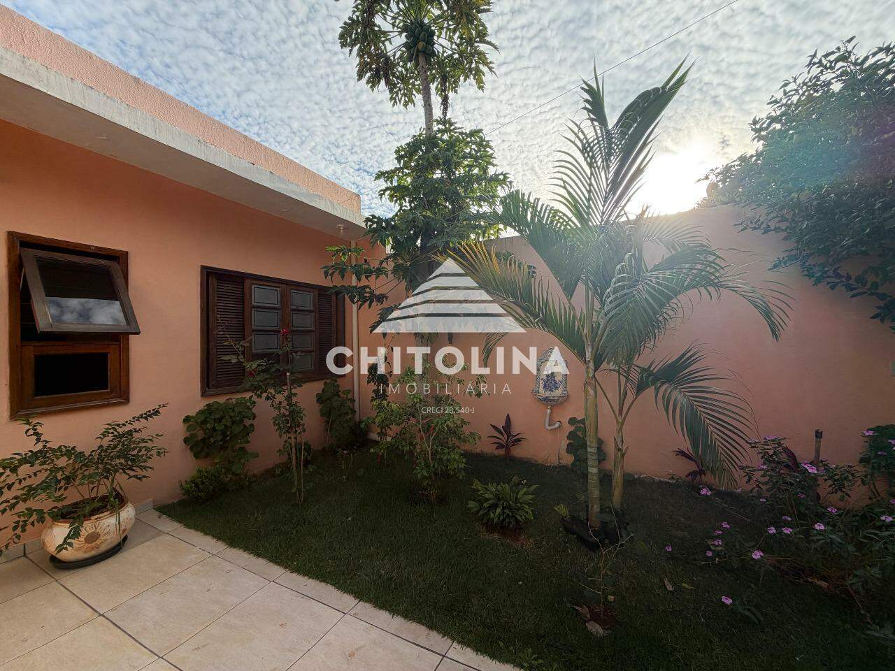 Casa à venda no Bosque dos Pinheiros: 
