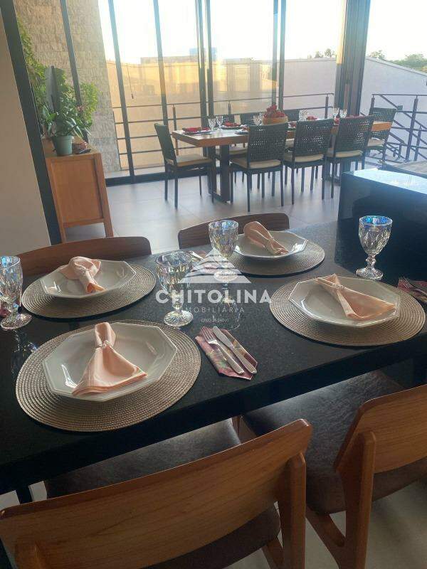 Sobrado à venda no Jardim Colombo: 