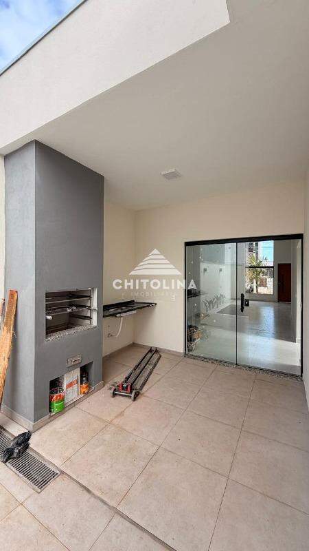Casa em condomínio à venda no Portal dos Pinheiros II: 