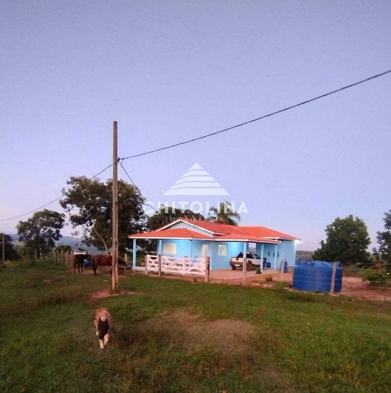 Área à venda no BAIRRO DOS TAVARES: 