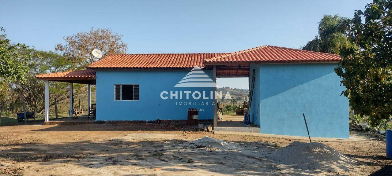 Área à venda no BAIRRO DOS TAVARES: 