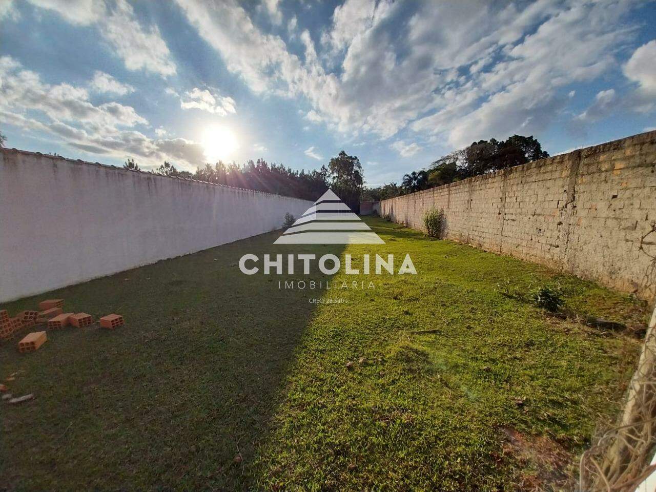 Terreno à venda no Jardim Colombo: 