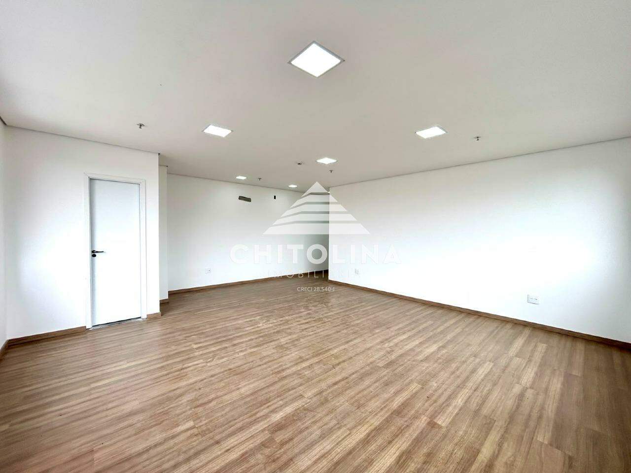 Sala comercial à venda no Centro: 