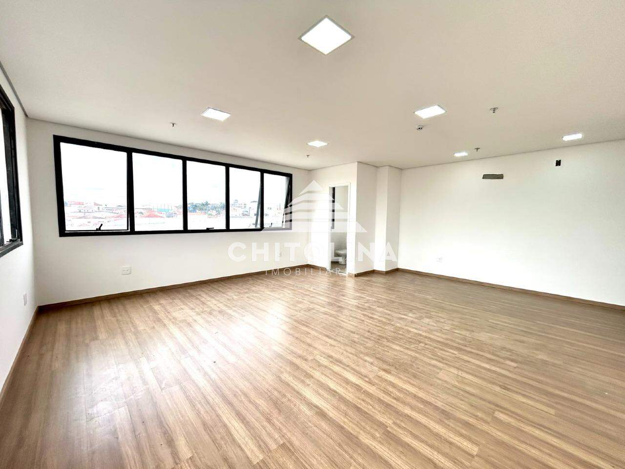 Sala comercial à venda no Centro: 