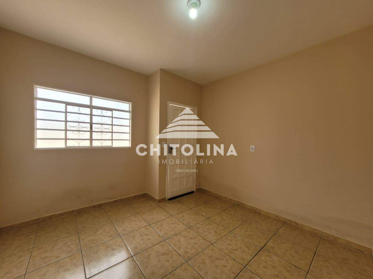 Casa para aluguel no Jardim Maricota: 