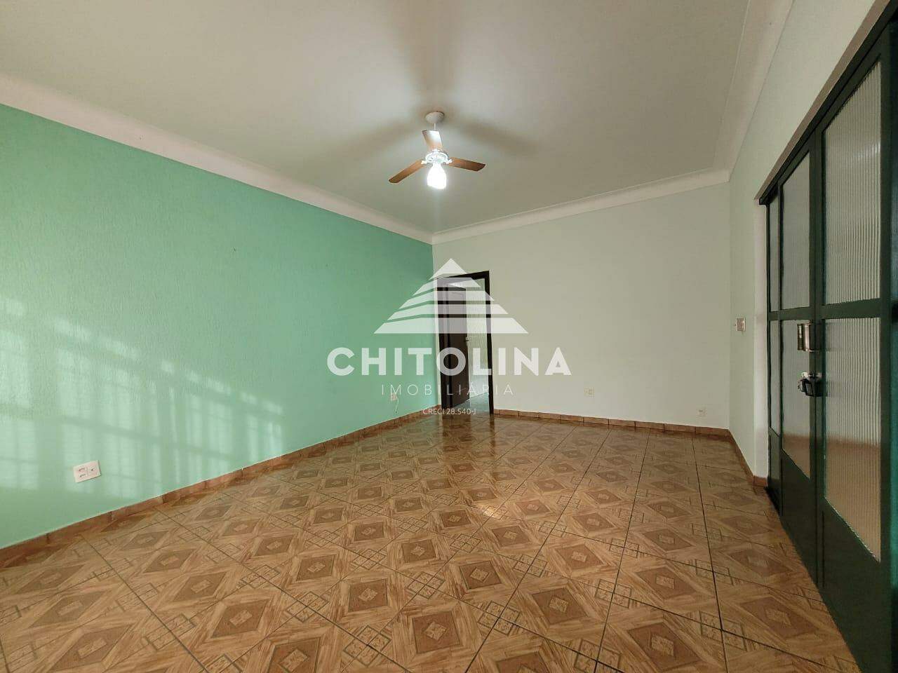 Casa para aluguel no Centro: 