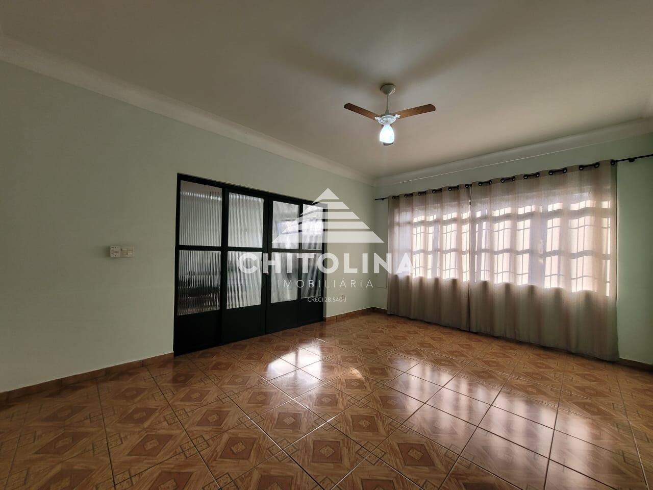 Casa para aluguel no Centro: 