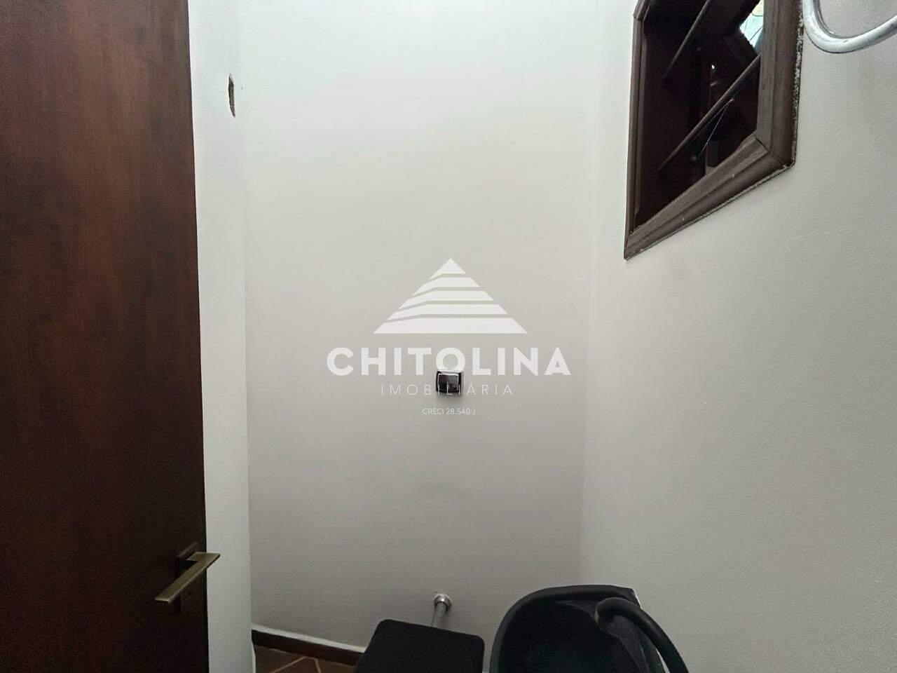 Casa à venda no Vila La Brunetti: LAVABO