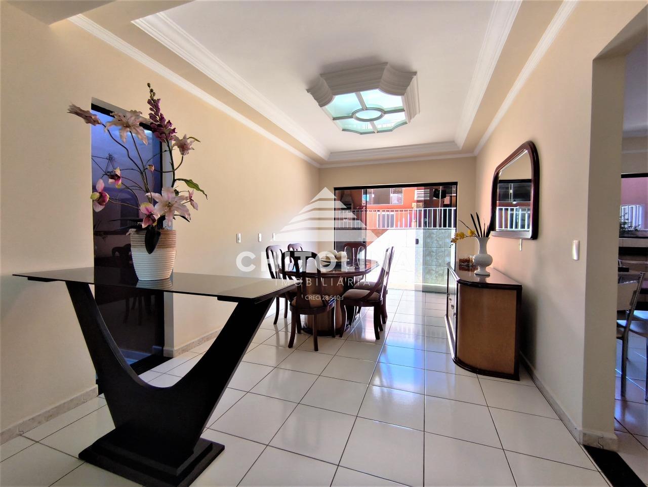 Sobrado à venda no Jardim Itália: 