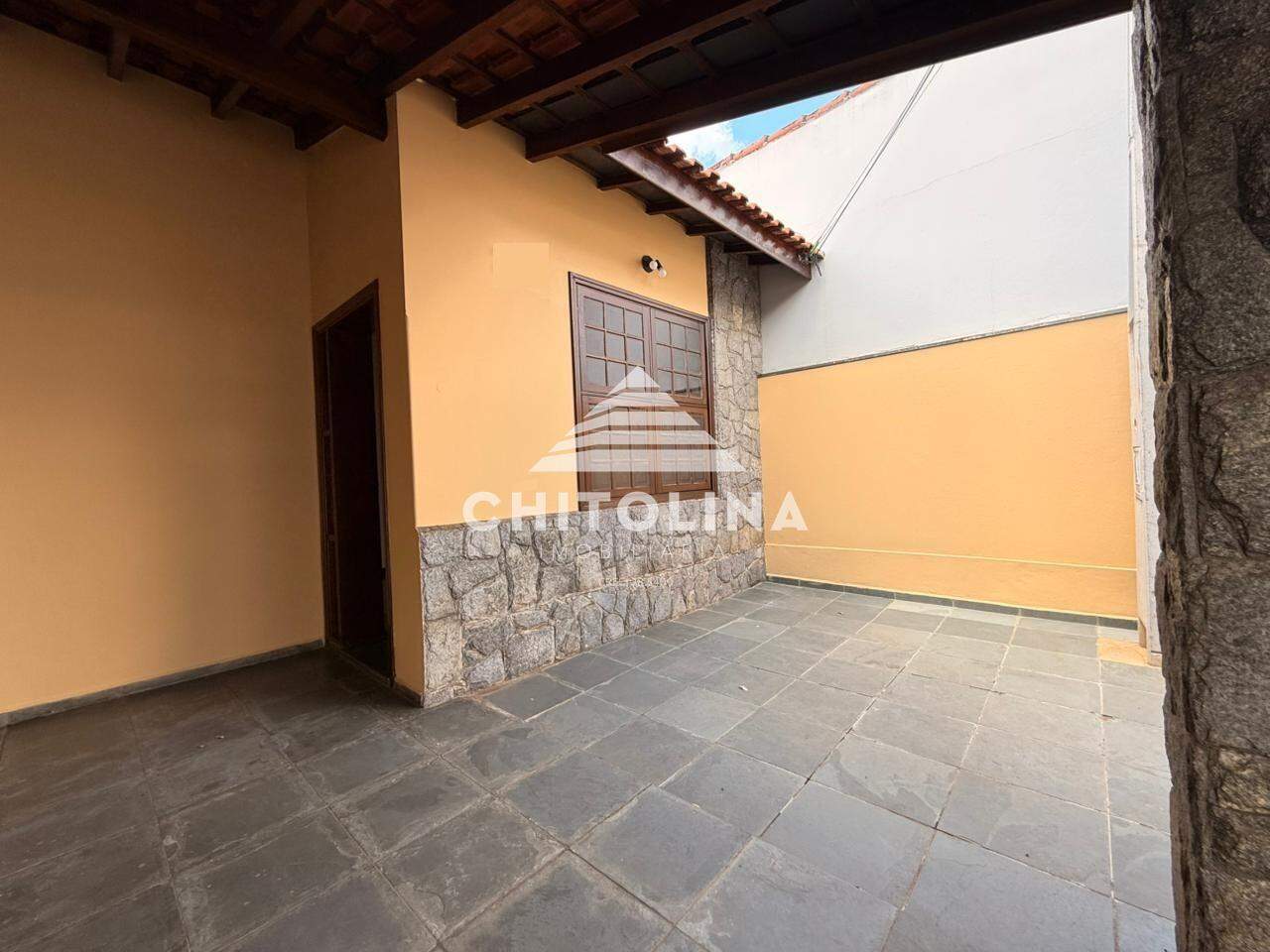 Casa à venda no Centro: 