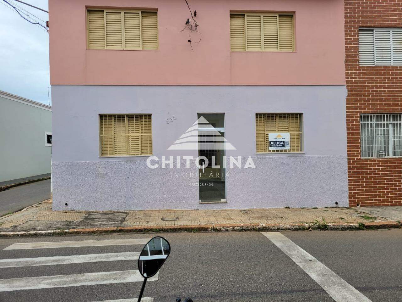 Casa comercial para aluguel no Centro: 