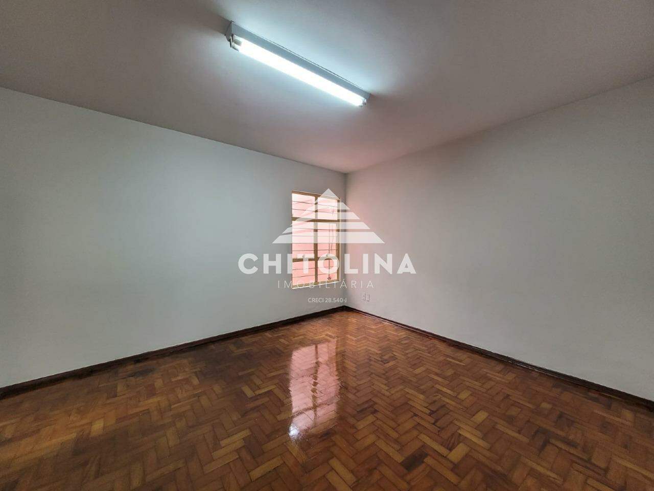 Casa comercial para aluguel no Centro: 