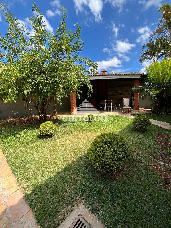 Casa à venda no Condomínio Ouro Ville: 