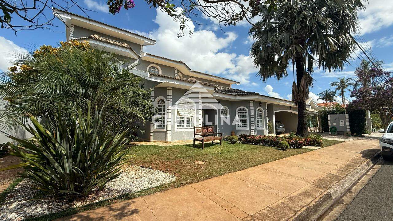 Casa à venda no Condomínio Ouro Ville: 