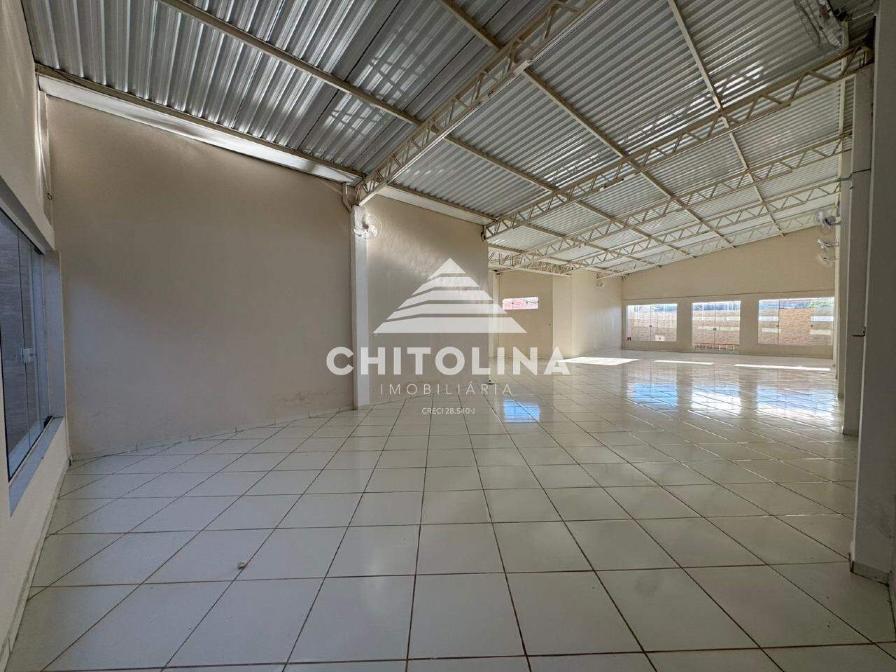 Loja para aluguel no Vila Olho D Agua: 