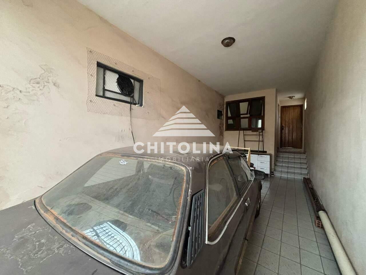 Casa à venda no Centro: 