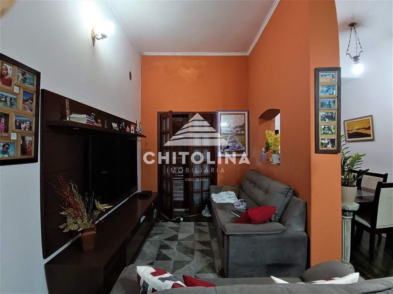Casa à venda no Centro: 