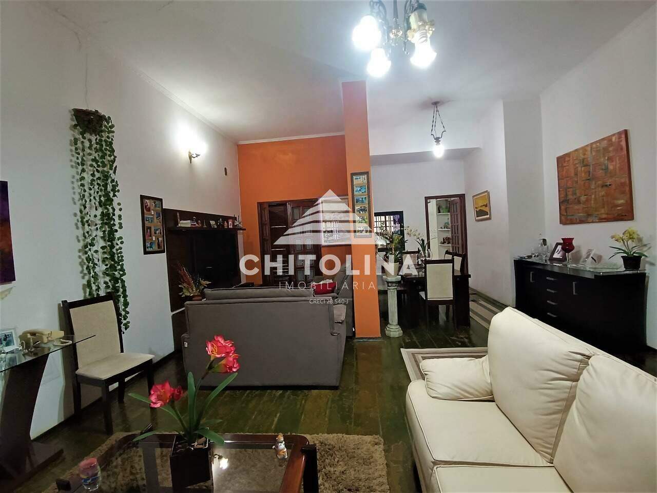 Casa à venda no Centro: 