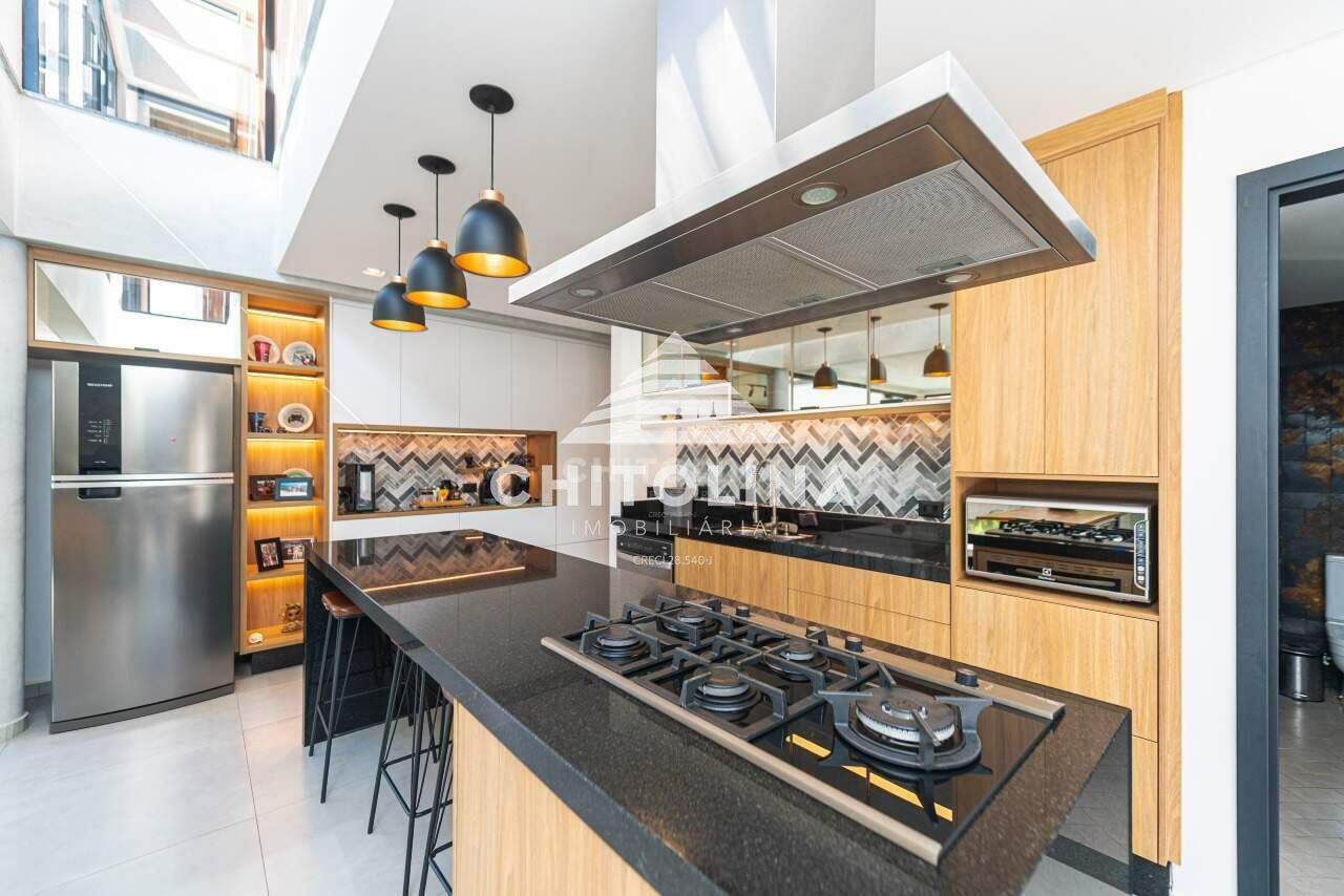 Casa em condomínio à venda no Golden Ville: 
