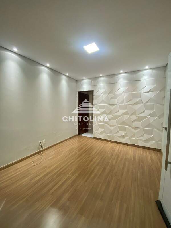Casa à venda no Vila Carolina: 