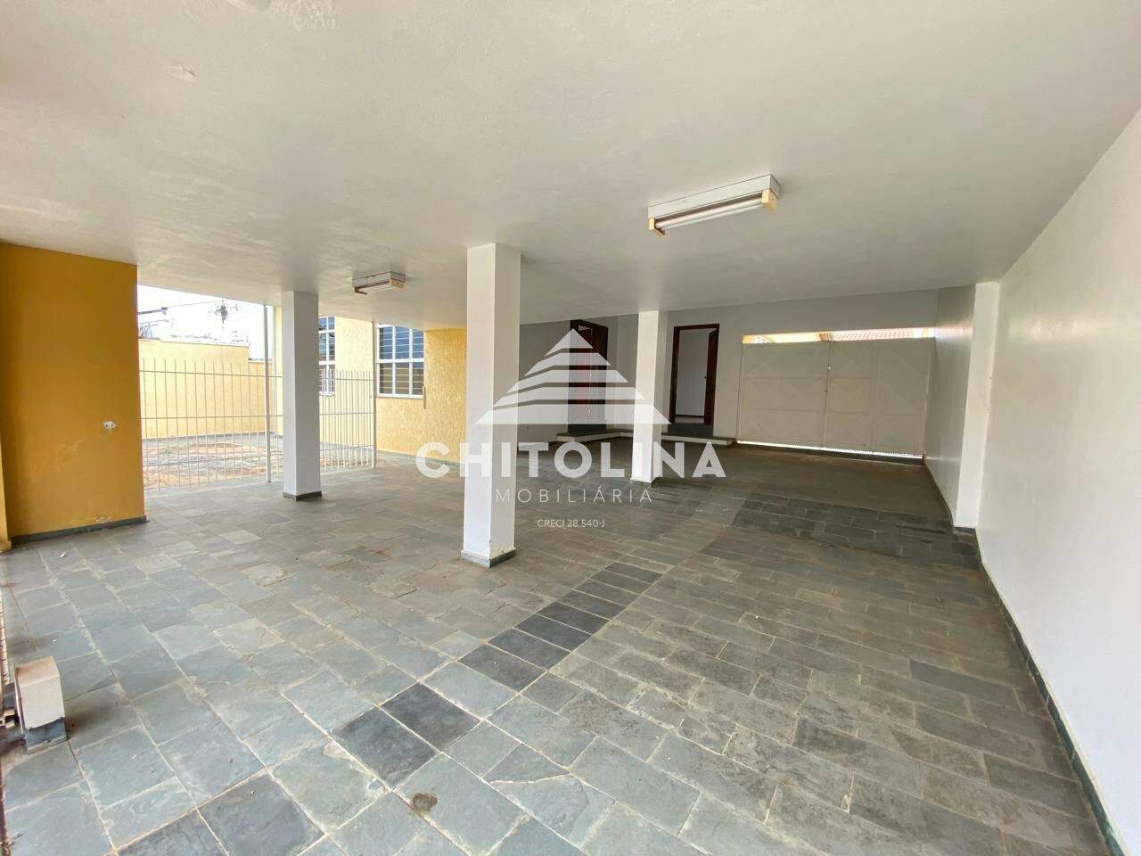 Casa à venda no Jardim Shangrilá: 