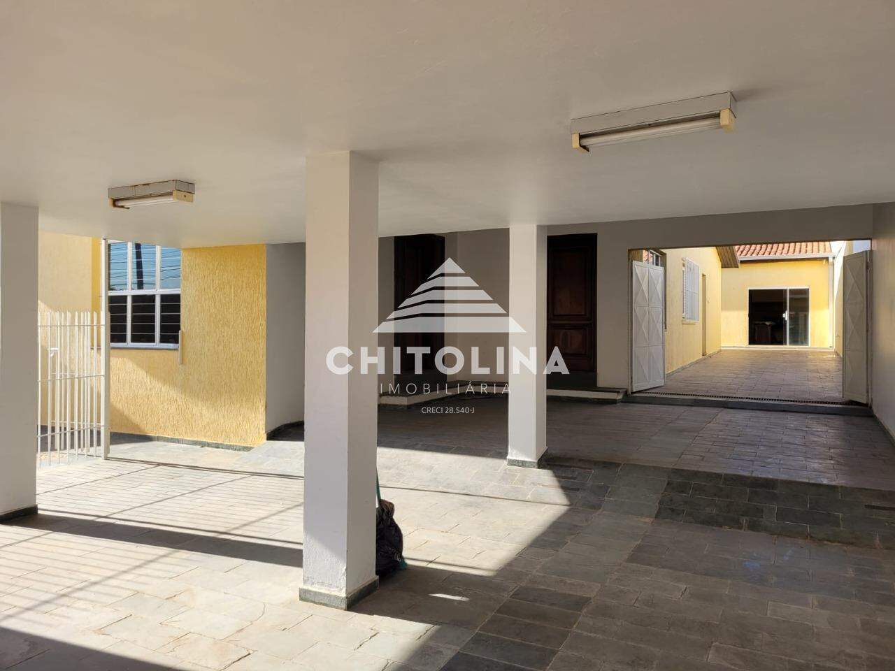 Casa à venda no Jardim Shangrilá: 