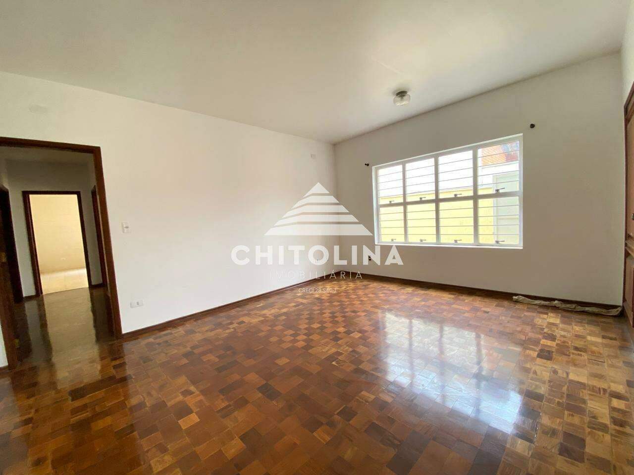 Casa à venda no Jardim Shangrilá: 