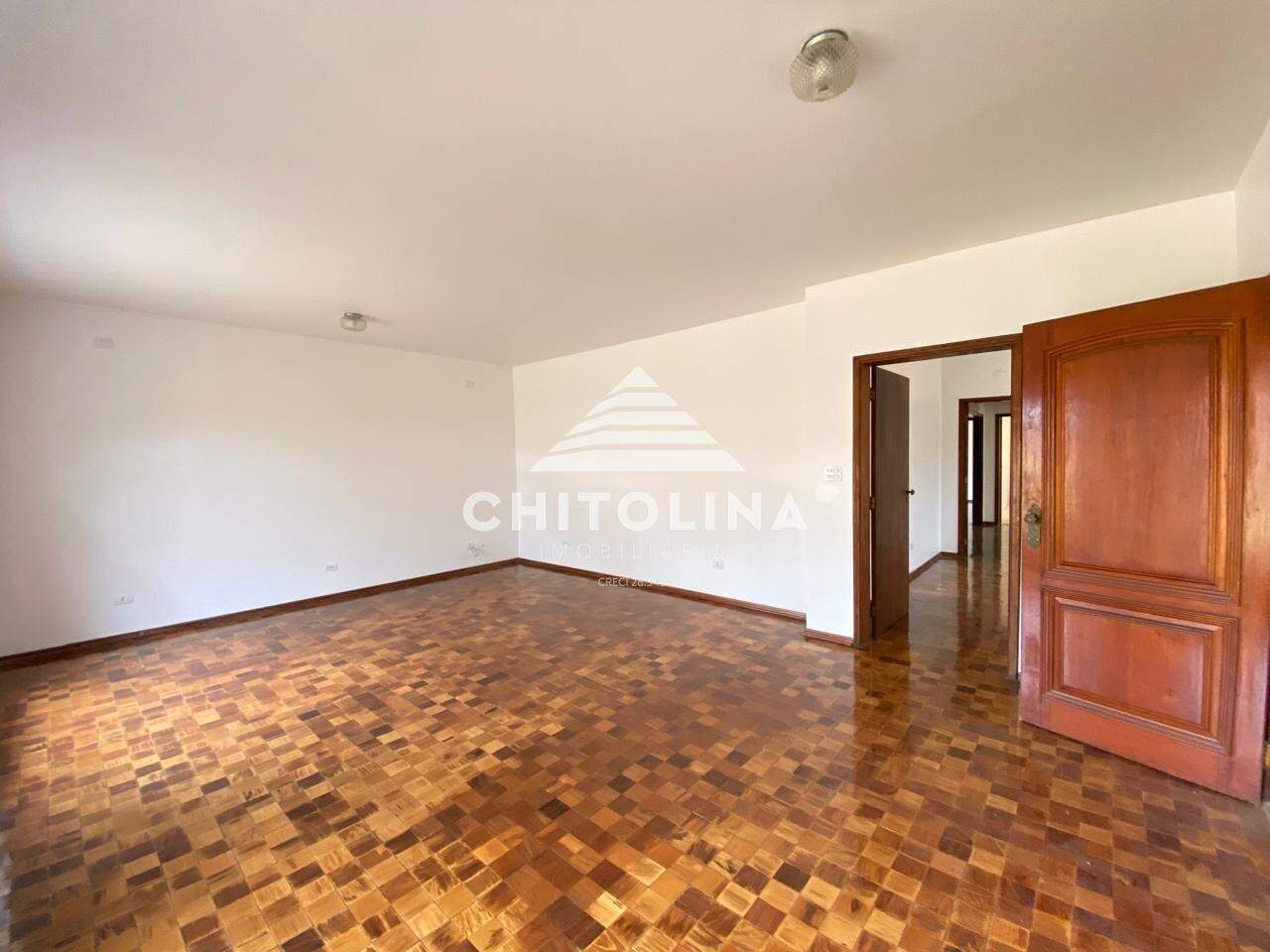 Casa à venda no Jardim Shangrilá: 