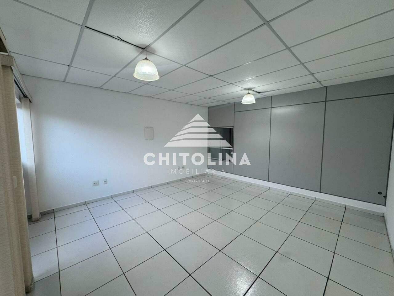 Salão para aluguel no Centro: 