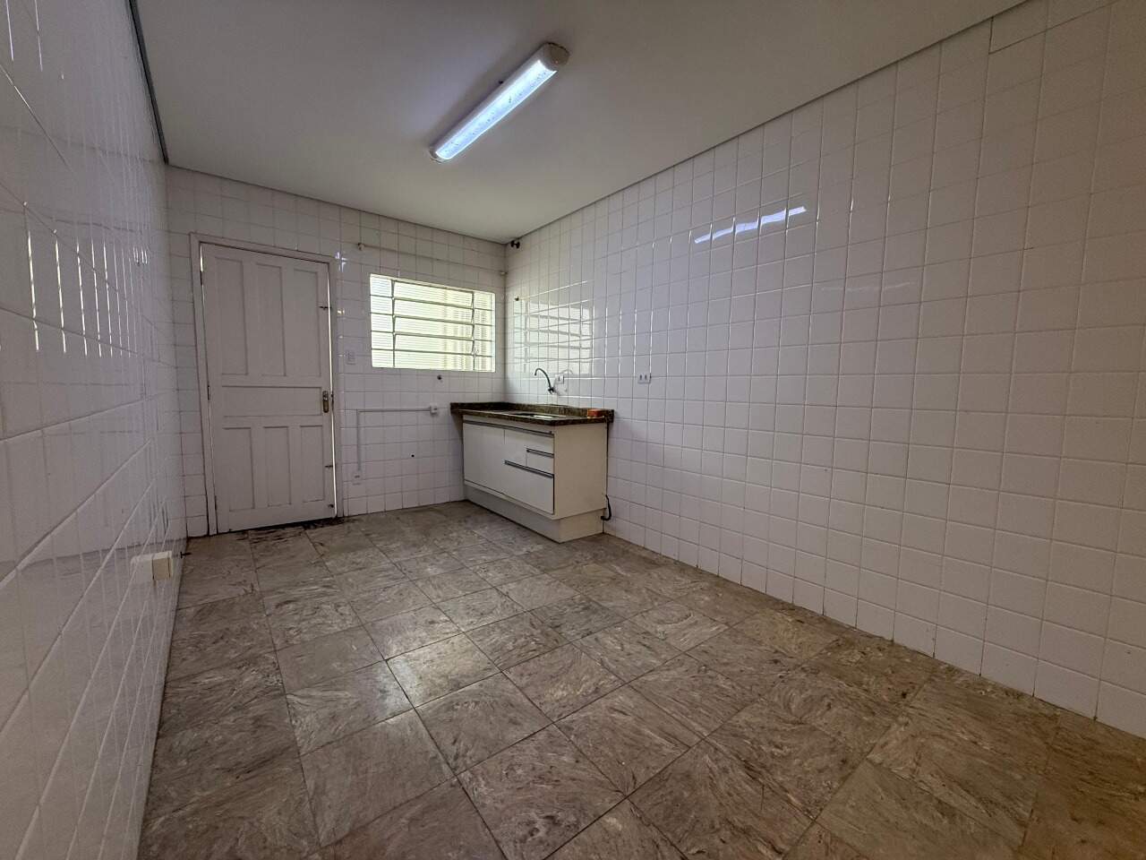 Casa comercial à venda no Vila Rosa: 