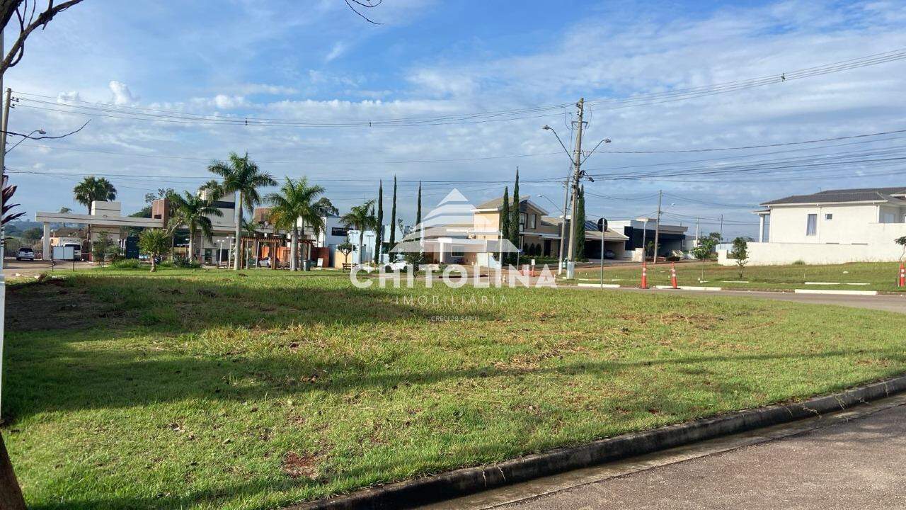 Terreno à venda no Golden Ville: 