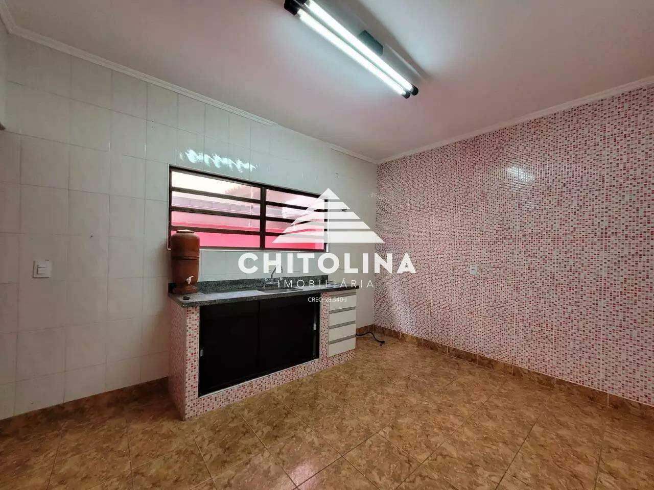 Casa à venda no Jardim Shangrilá: 