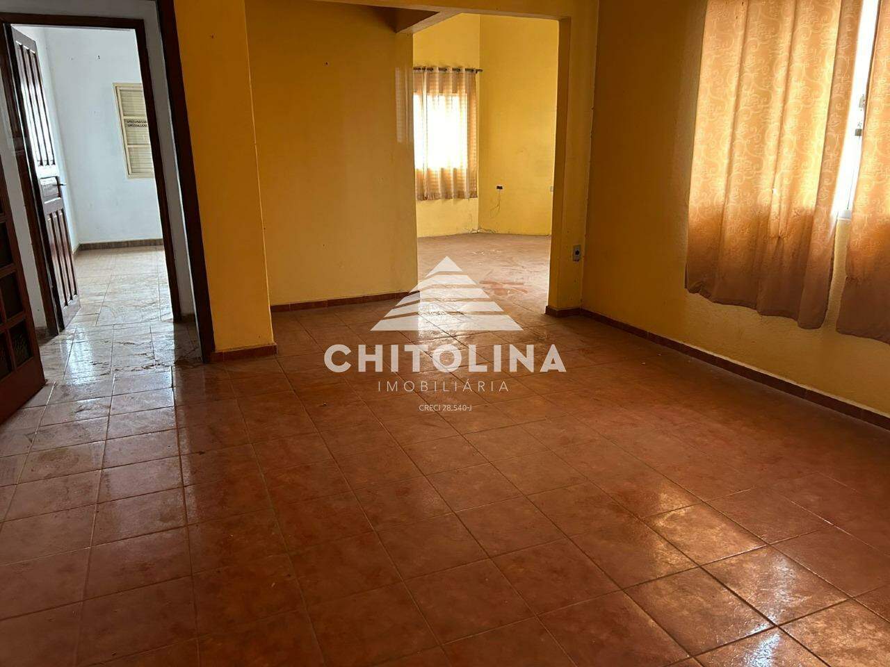 Casa à venda no Centro: 