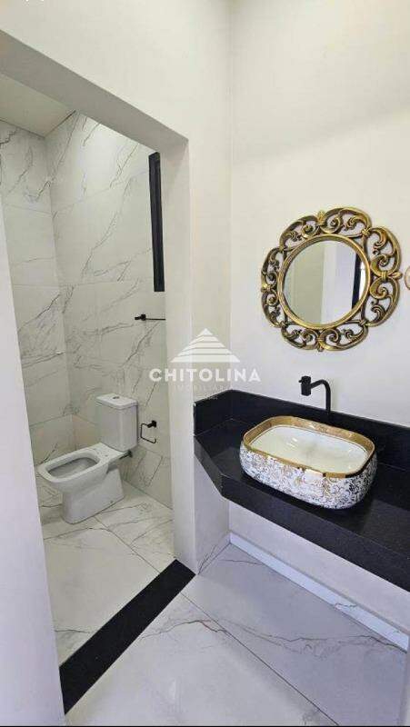 Casa em condomínio à venda no Golden Ville: 