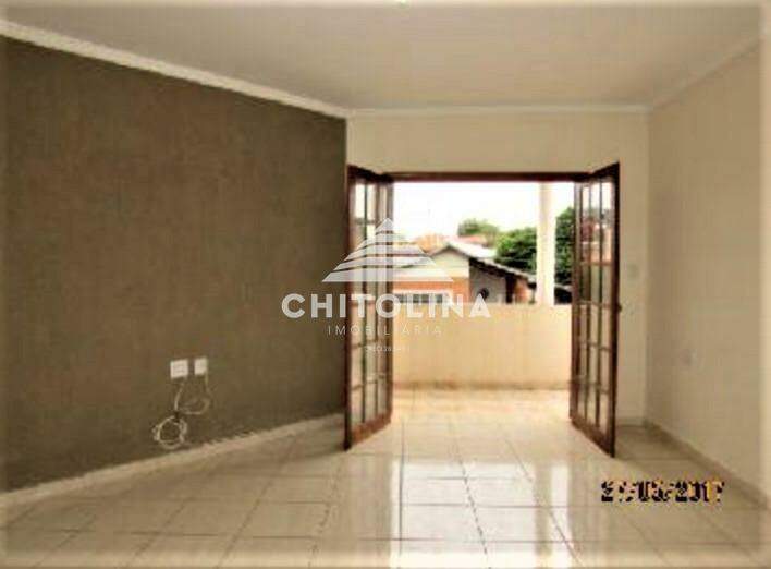 Casa à venda no Jardim Shangrilá: 