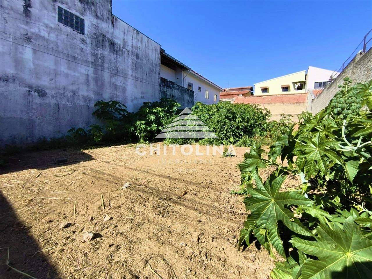 Terreno à venda no Vila Arruda: 