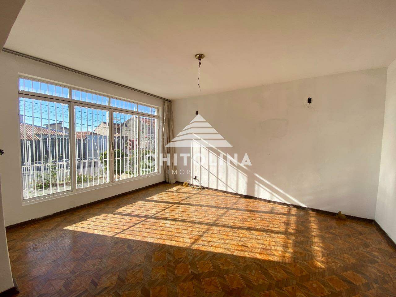 Casa à venda no Centro: 