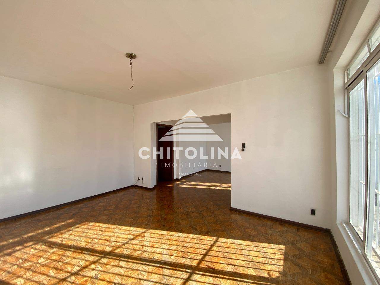 Casa à venda no Centro: 
