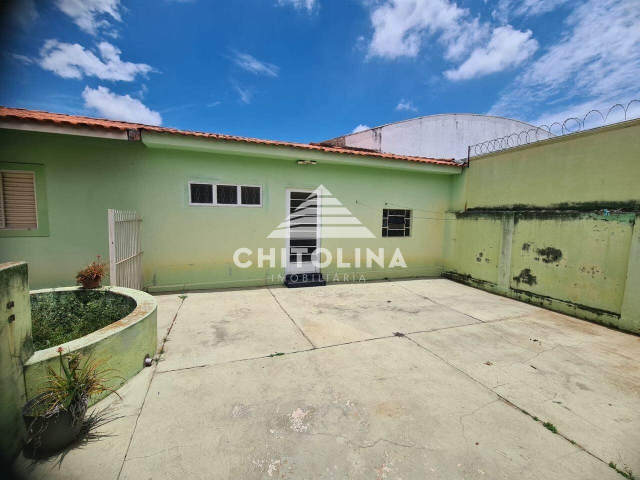Casa à venda no Centro: 