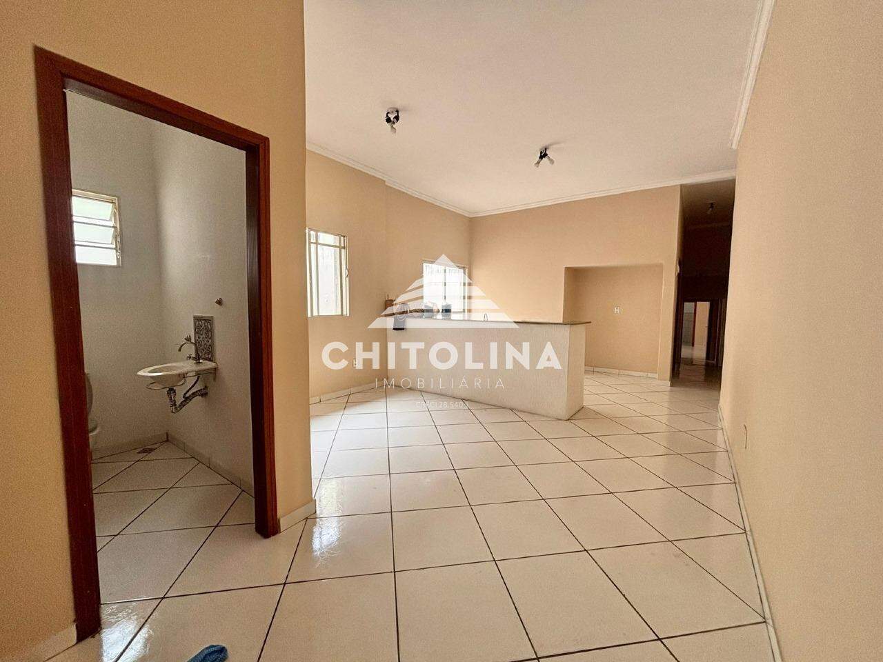 Casa à venda no Centro: 
